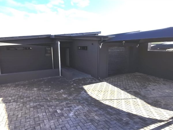 2 Bedroom Property for Sale in Great Brak River Western Cape